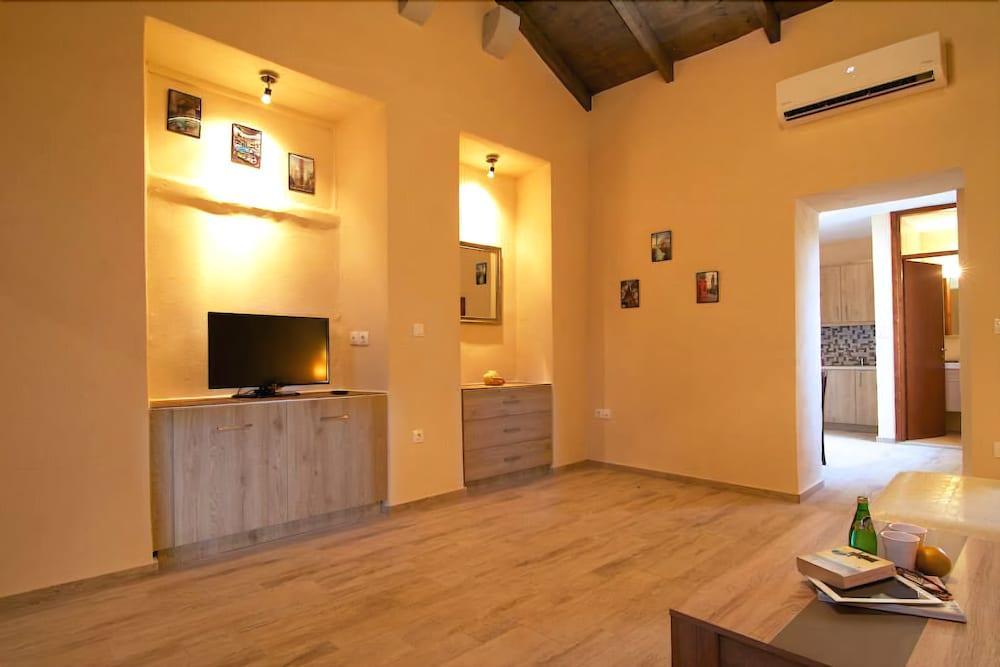 Asikiko Suites Rethymno  ภายนอก รูปภาพ